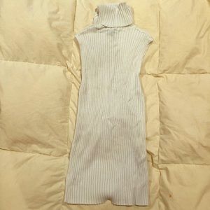 Turtle neck tank top